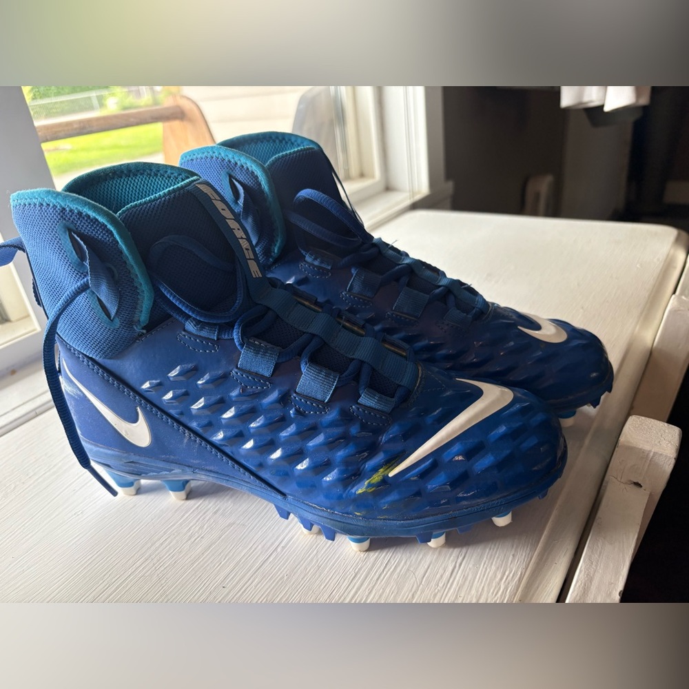 Nike Men's Blue Athletic Cleats